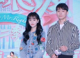 重生之我在娱乐圈吃瓜,吃瓜达人逆袭之路